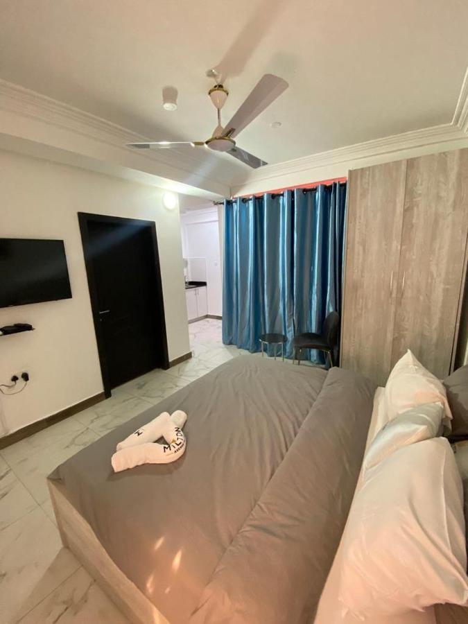 Milton Avenue Suites Аккра Экстерьер фото
