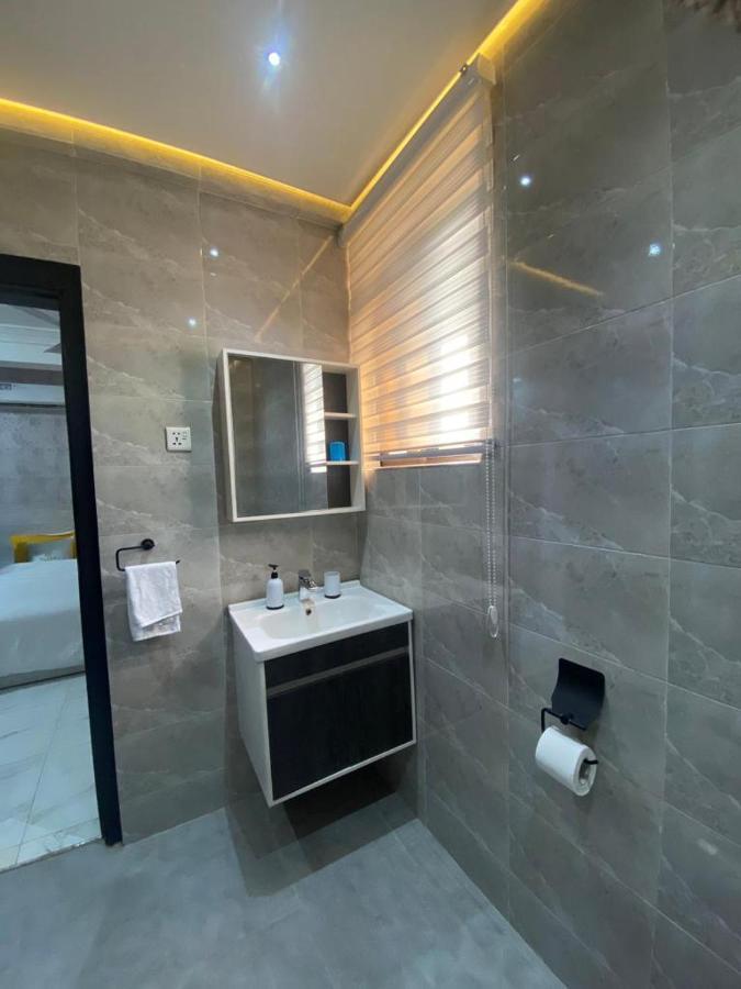 Milton Avenue Suites Аккра Экстерьер фото